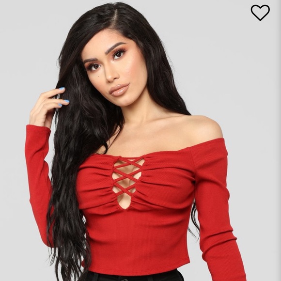 Fashion Nova Tops - FashionNova//sexy off shoulder blouse size small